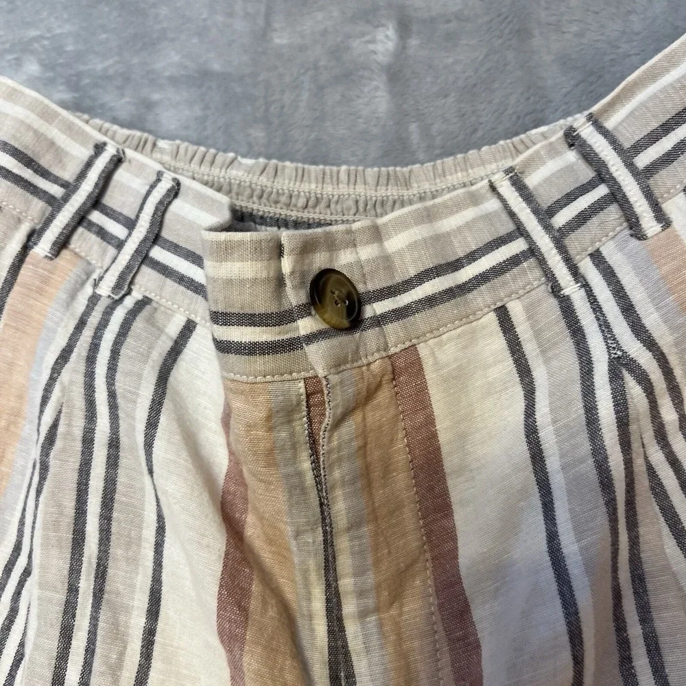 American Eagle Striped Shorts Womens Medium High Rise Casual‎ Cuffed